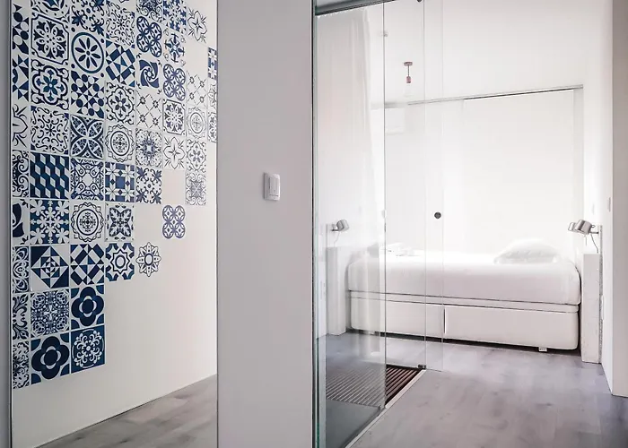 7 Gaia Roaster Apartment *