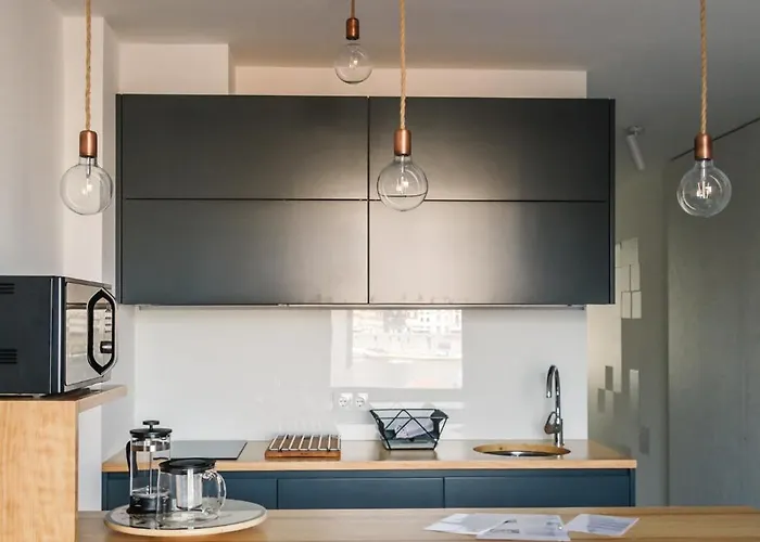 Apartment 7 Gaia Roaster