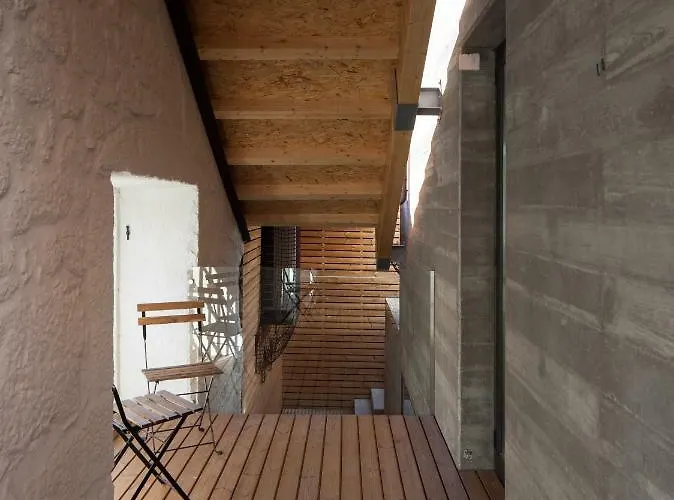 7 Gaia Roaster Apartment