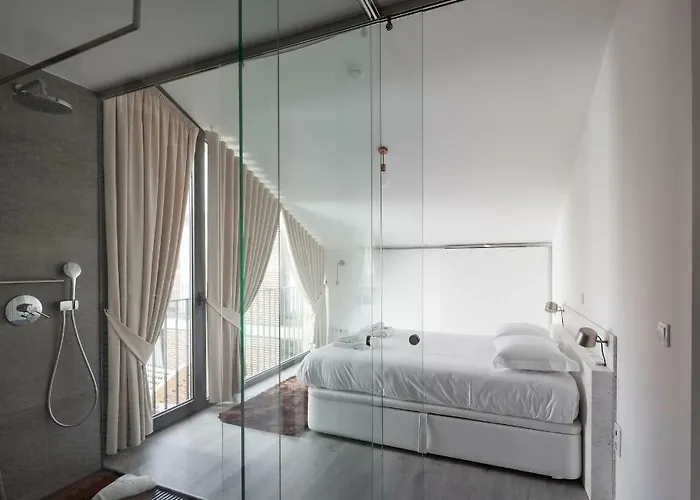 7 Gaia Roaster Apartment *